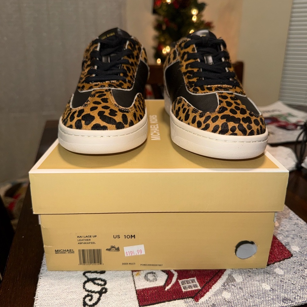 Michael Kors women’s Kai Lace Up Leopard Sneakers size 10 new ! - Picture 4 of 8